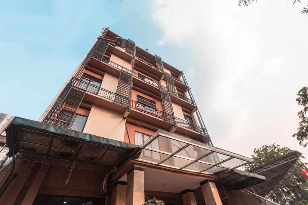 Oyo 1737 Celvasha Jakarta