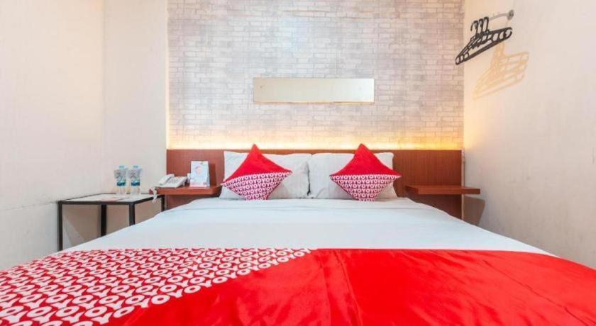 Oyo 1737 Celvasha Hotel